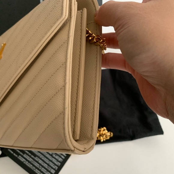 SOLD YSL WALLET ON CHAIN - Picture 4 of 7